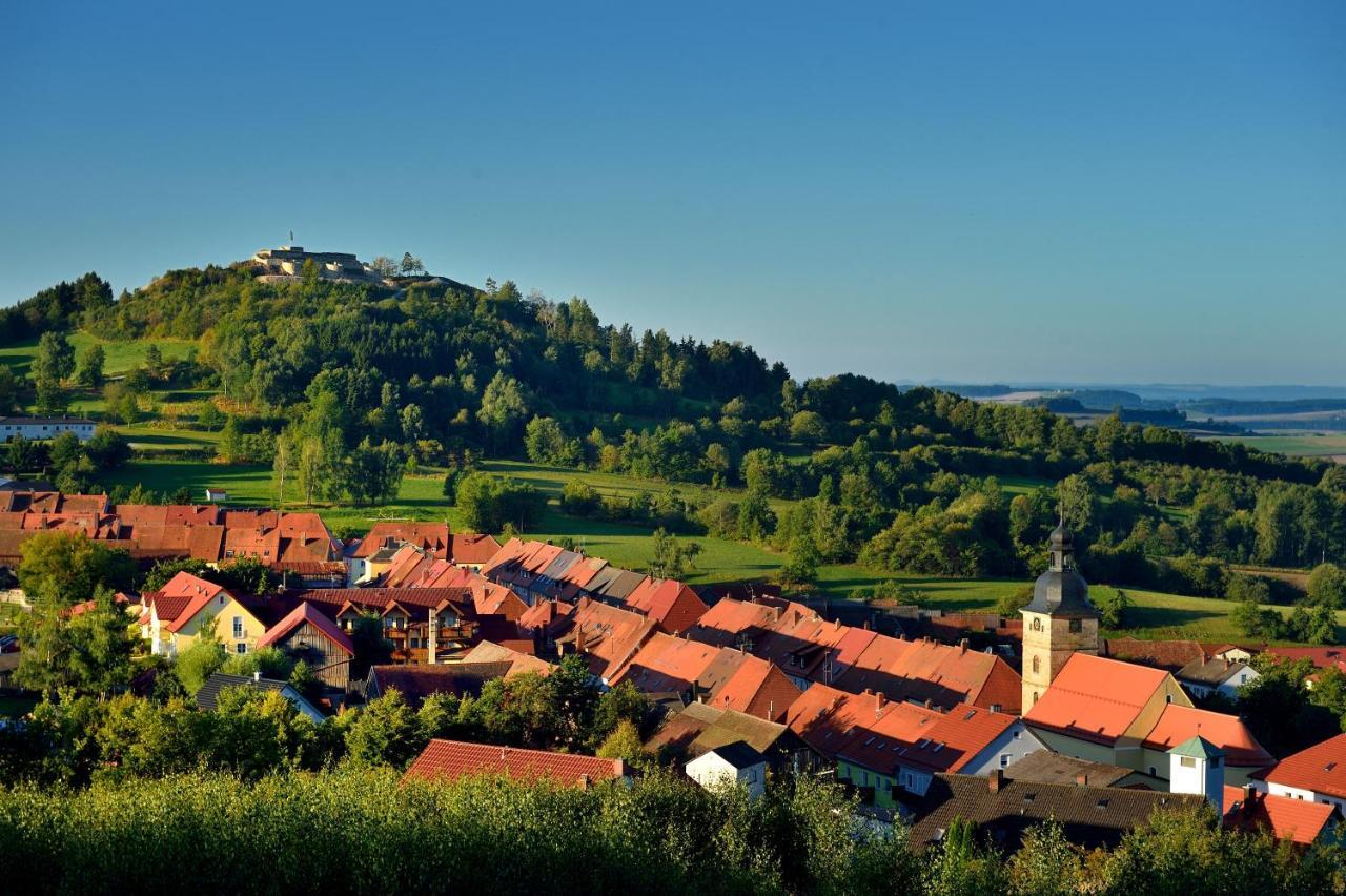 Landgasthof Zum Hirschen Kemnath Екстер'єр фото